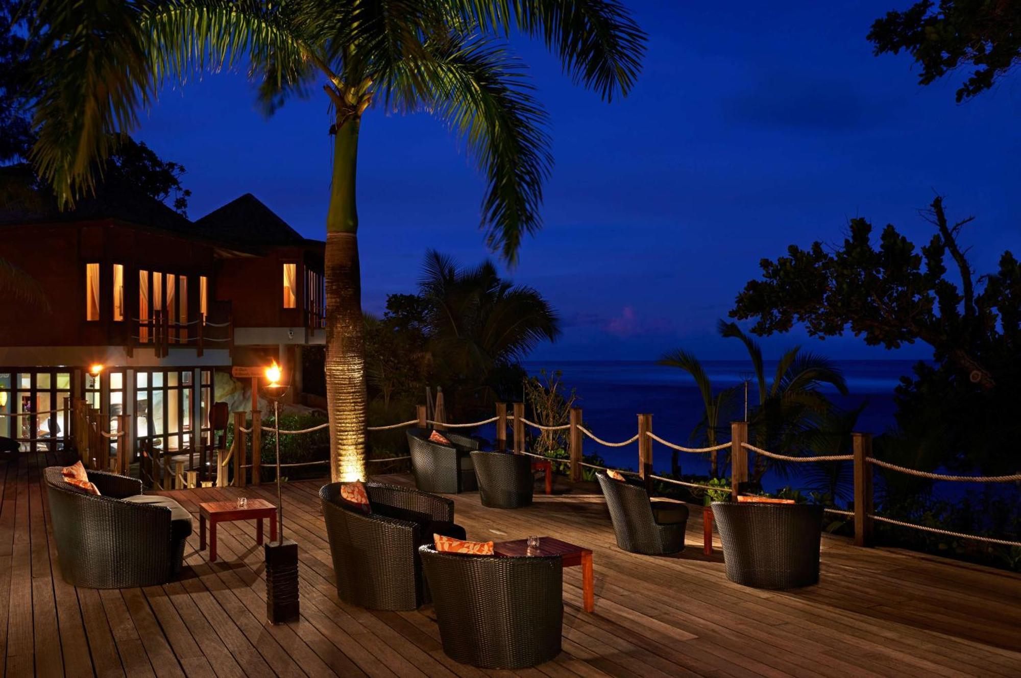 Doubletree By Hilton Seychelles Allamanda Resort & Spa Takamaka Eksteriør billede