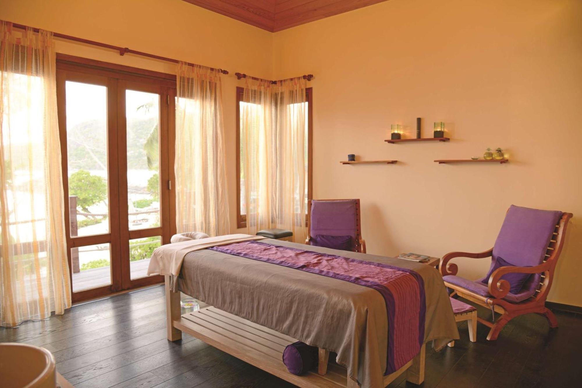Doubletree By Hilton Seychelles Allamanda Resort & Spa Takamaka Eksteriør billede