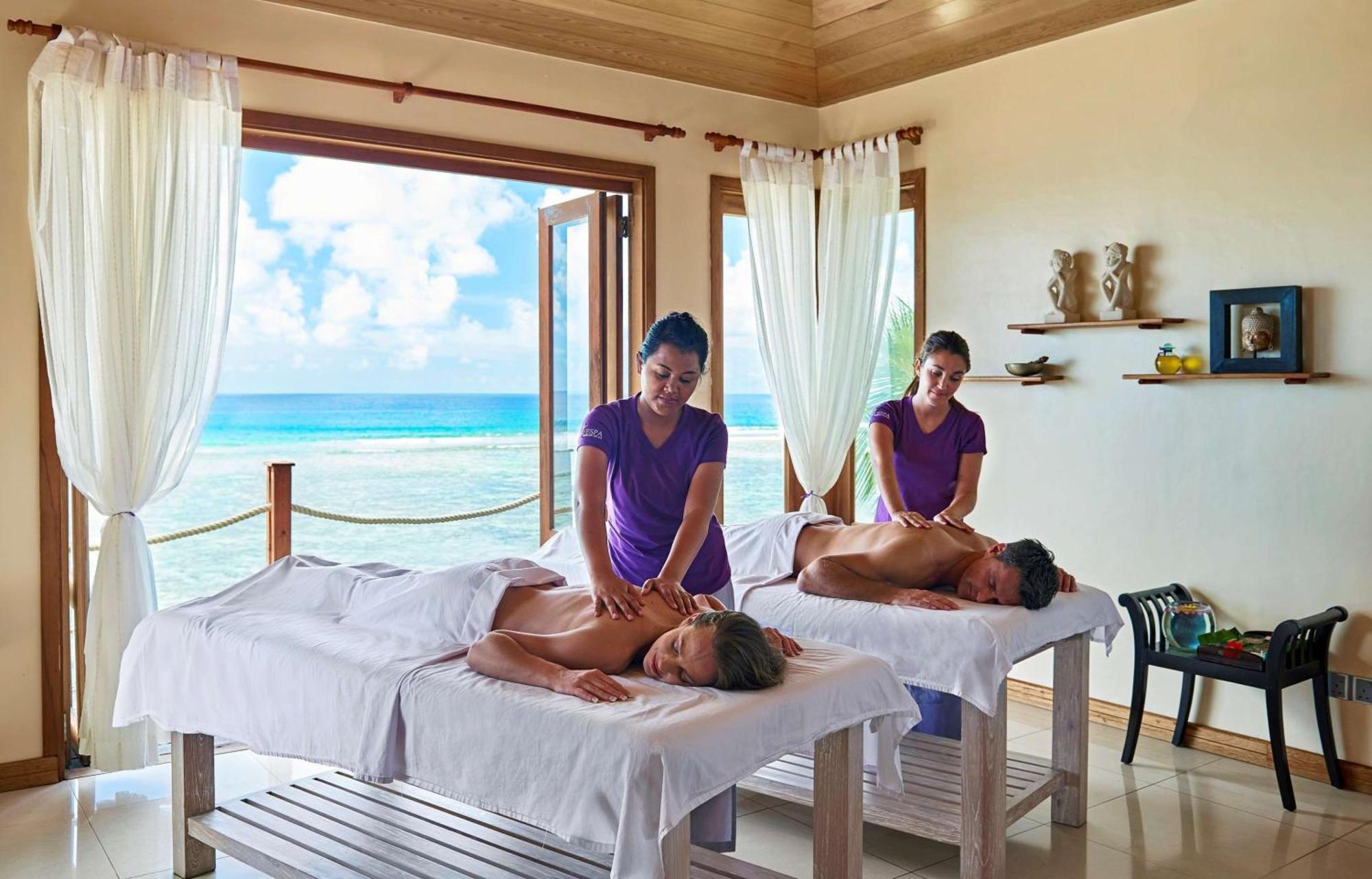Doubletree By Hilton Seychelles Allamanda Resort & Spa Takamaka Eksteriør billede