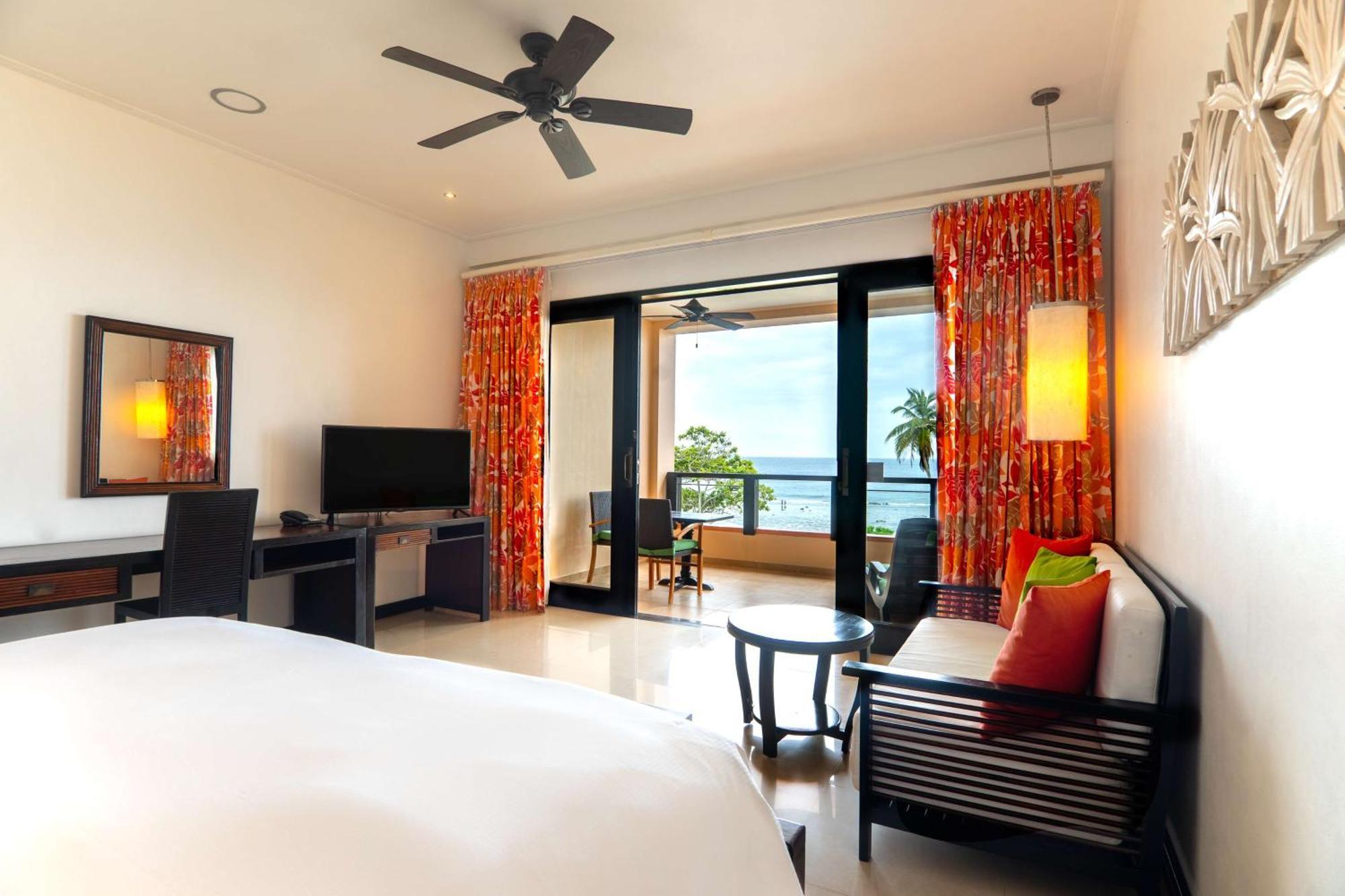 Doubletree By Hilton Seychelles Allamanda Resort & Spa Takamaka Eksteriør billede