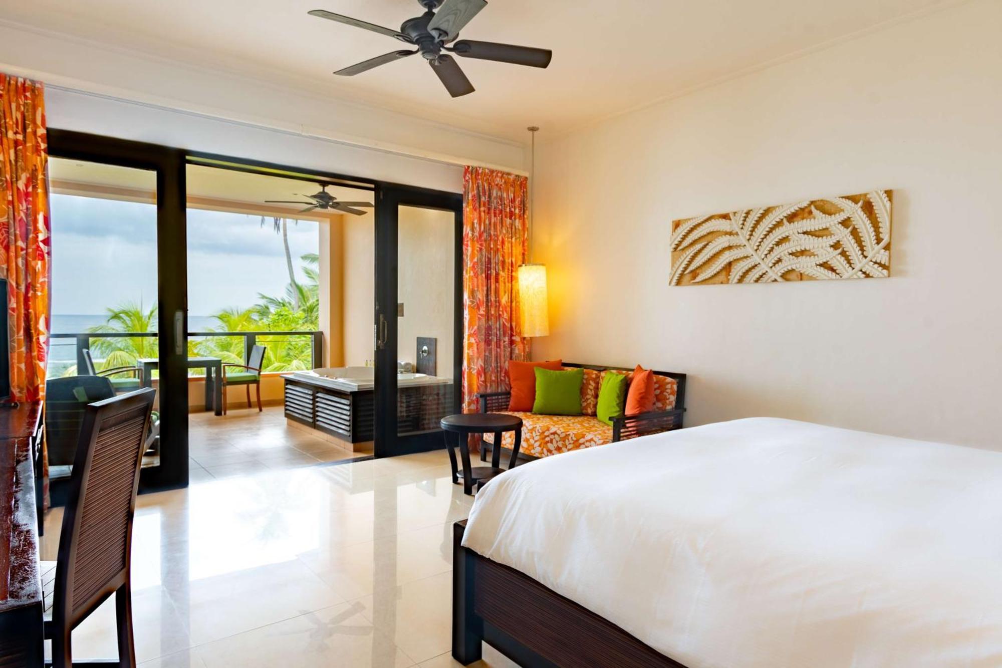 Doubletree By Hilton Seychelles Allamanda Resort & Spa Takamaka Eksteriør billede