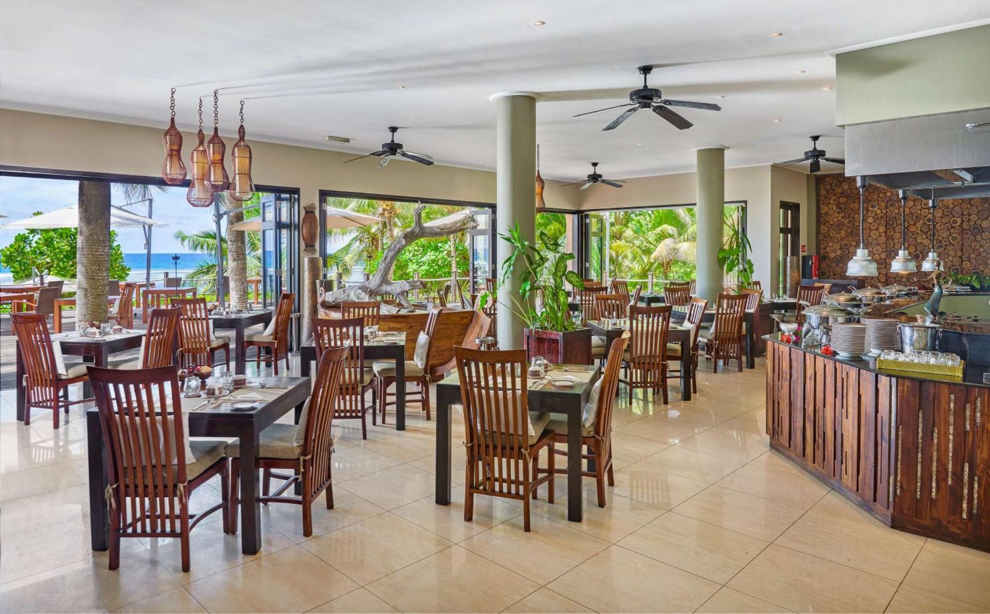 Doubletree By Hilton Seychelles Allamanda Resort & Spa Takamaka Eksteriør billede