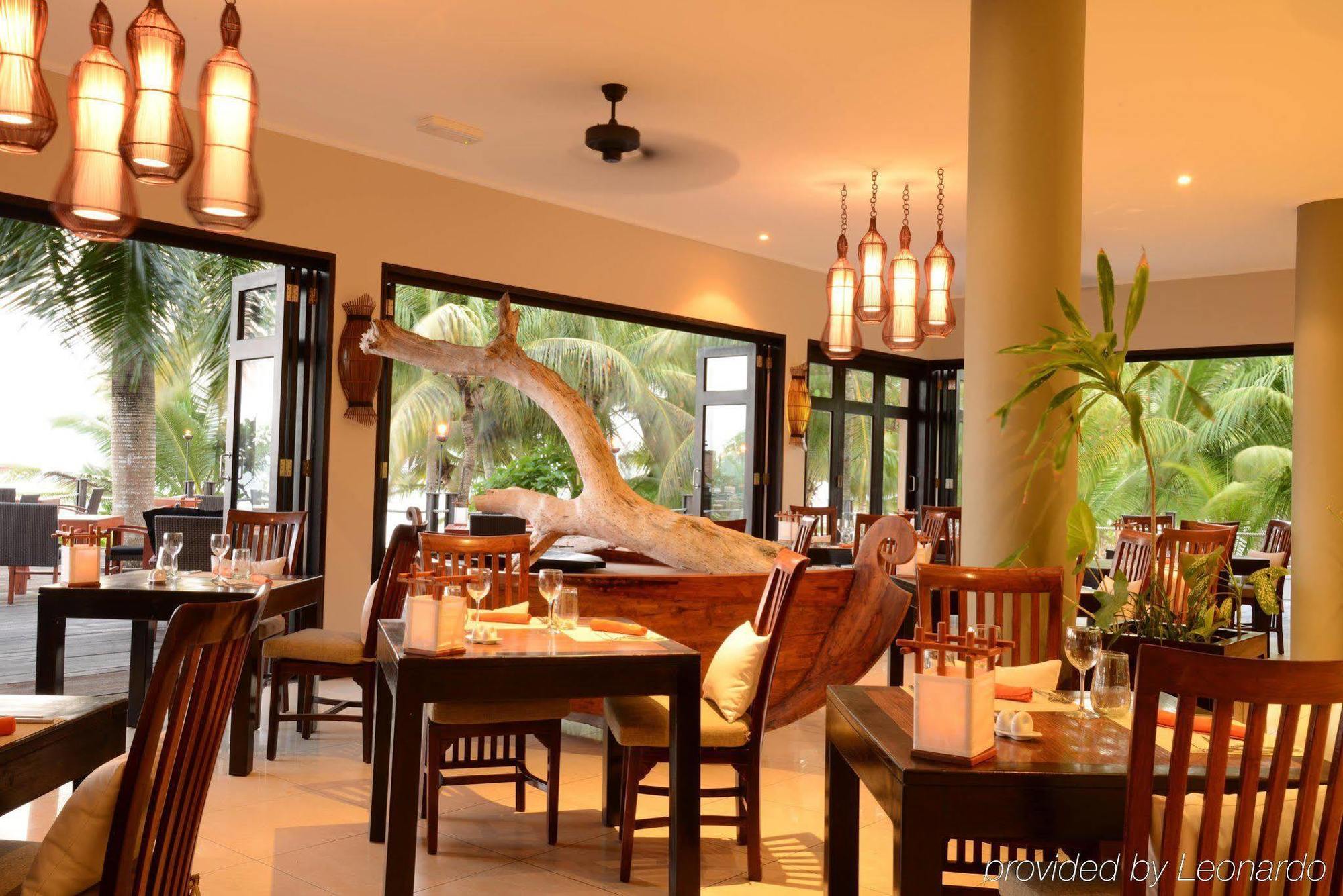Doubletree By Hilton Seychelles Allamanda Resort & Spa Takamaka Eksteriør billede
